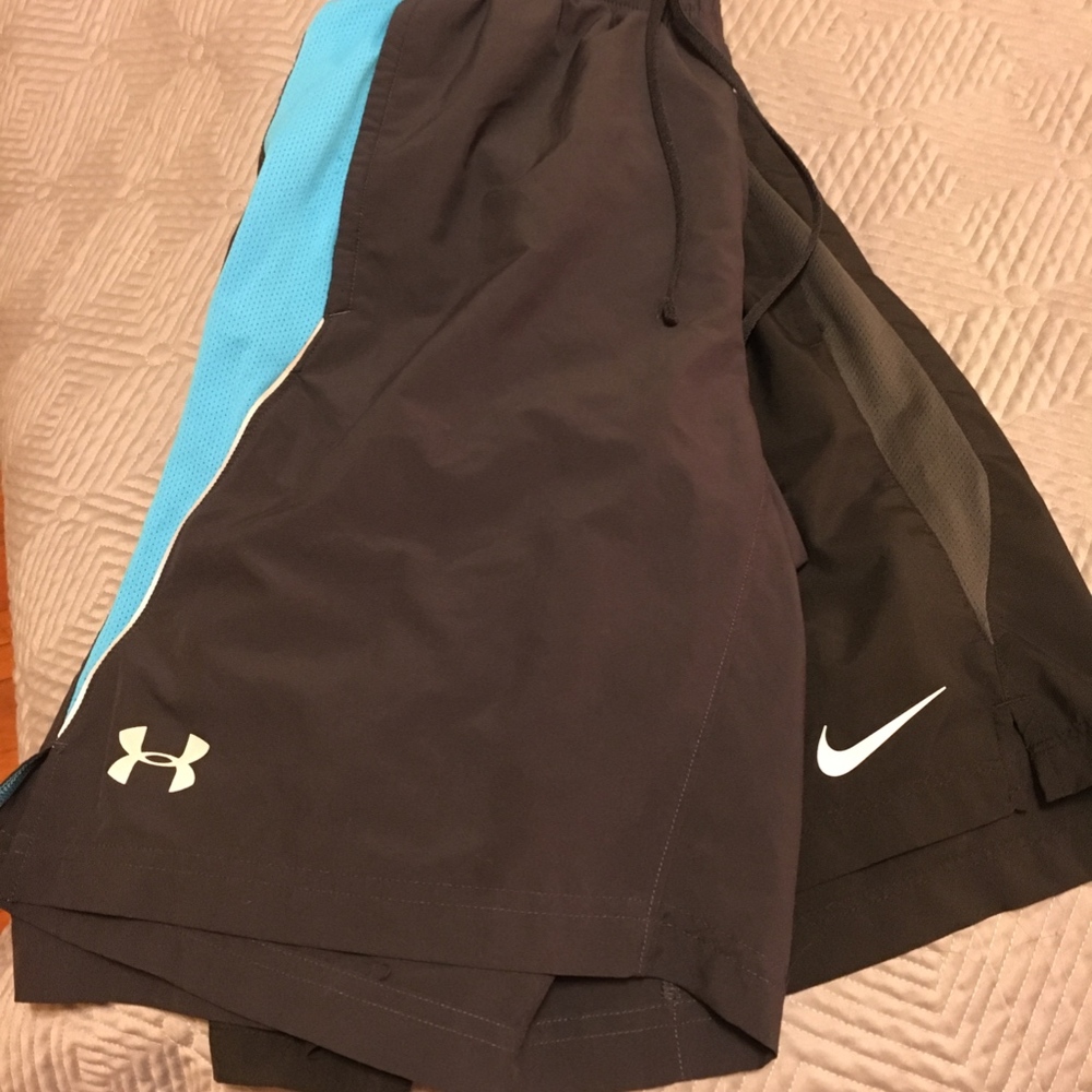 Mens athletic shorts